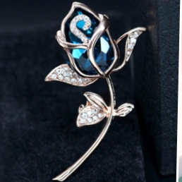 Brooch 627