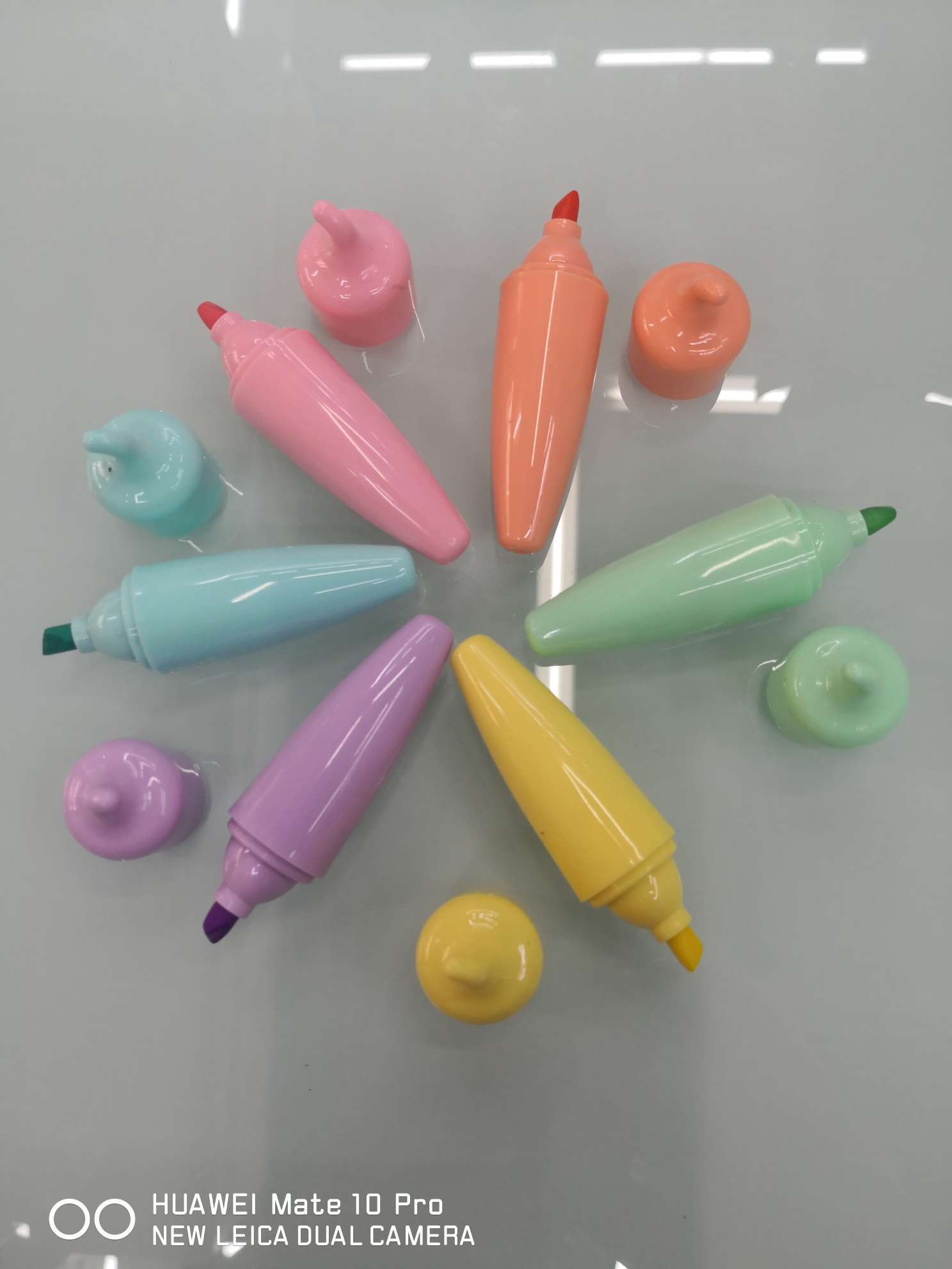 The M-812-6 chili highlighter is packaged in pvc bags by Yiwu Boyang Pen and Ink Supplies Store Item Picture
