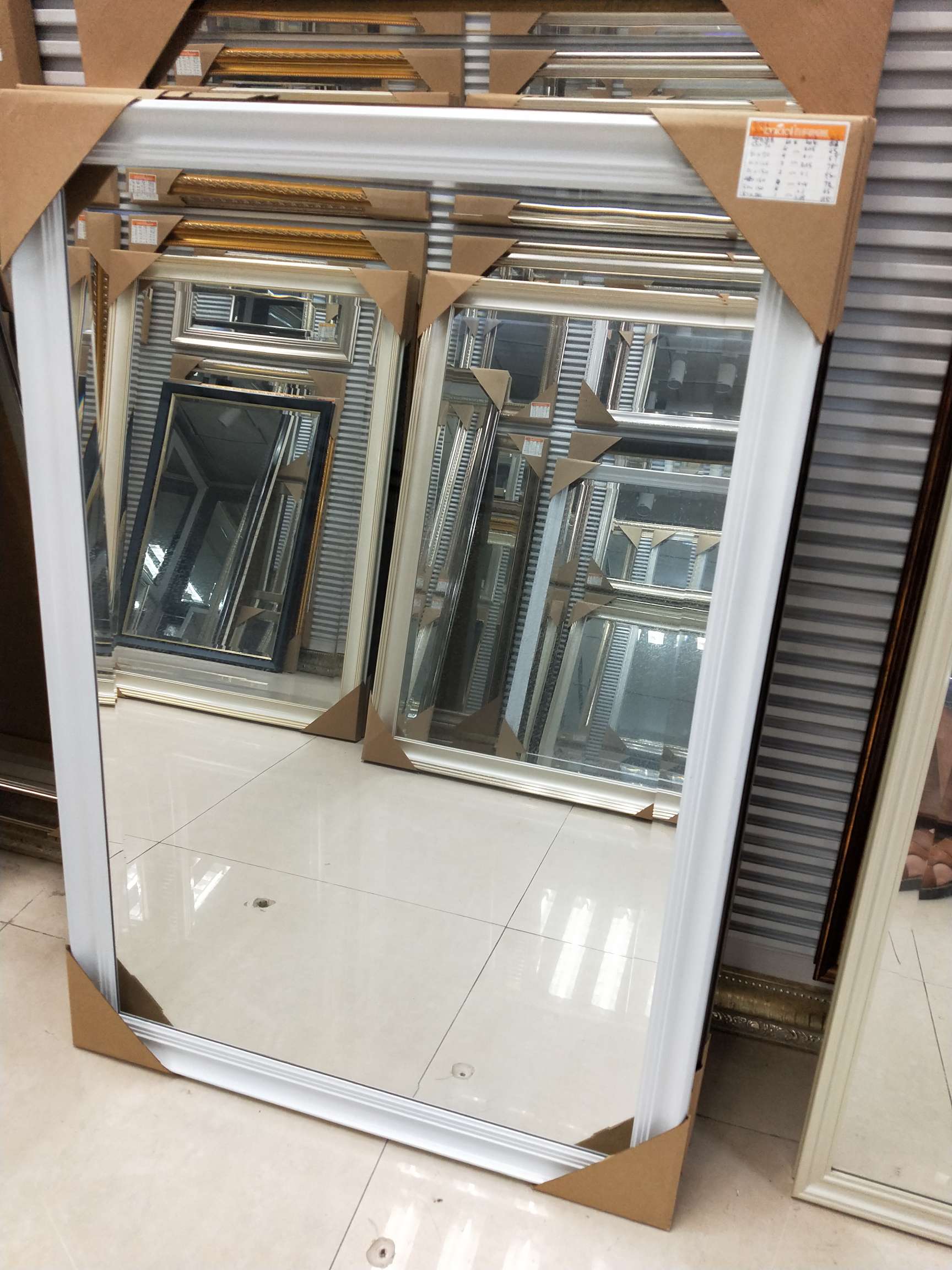 棕色花边大尺寸装饰镜子产品图