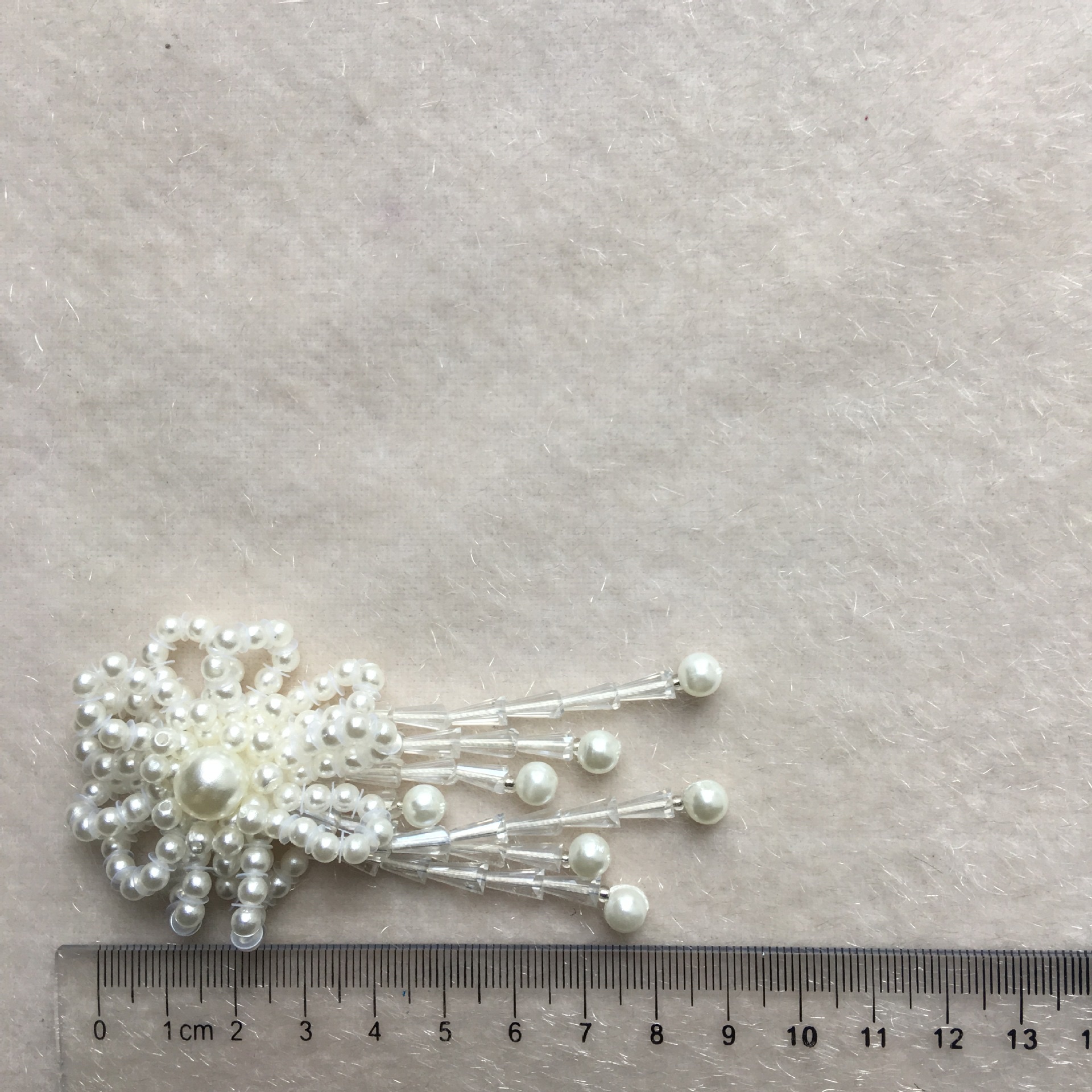 Hand-woven pearl, hand-flowered hair clips, side clips, straight clips, headwear, hair accessories, bangs clips, clothing accessories Application Scenario