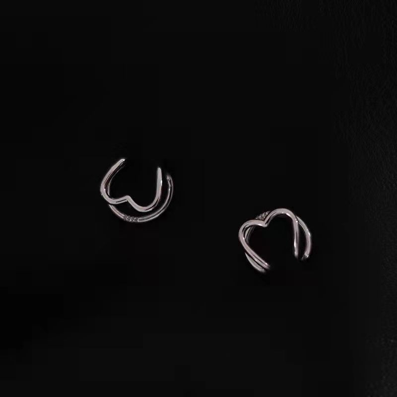 41 - Square earrings, feminine charm, Korean Internet celebrity fashion, small, simple and cold style ear studs, retro light luxury earrings
