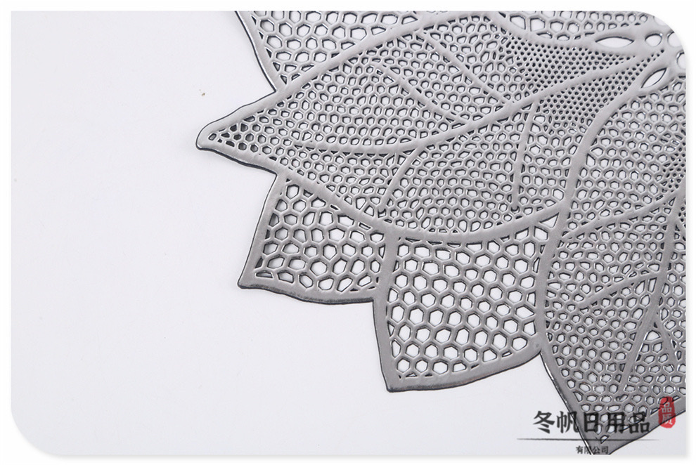 European and American pvc Western placemats, hollowed-out light luxury table flags, household thickened hotel anti-slip bowl MATS, heat insulation MATS, table MATS detail image 7