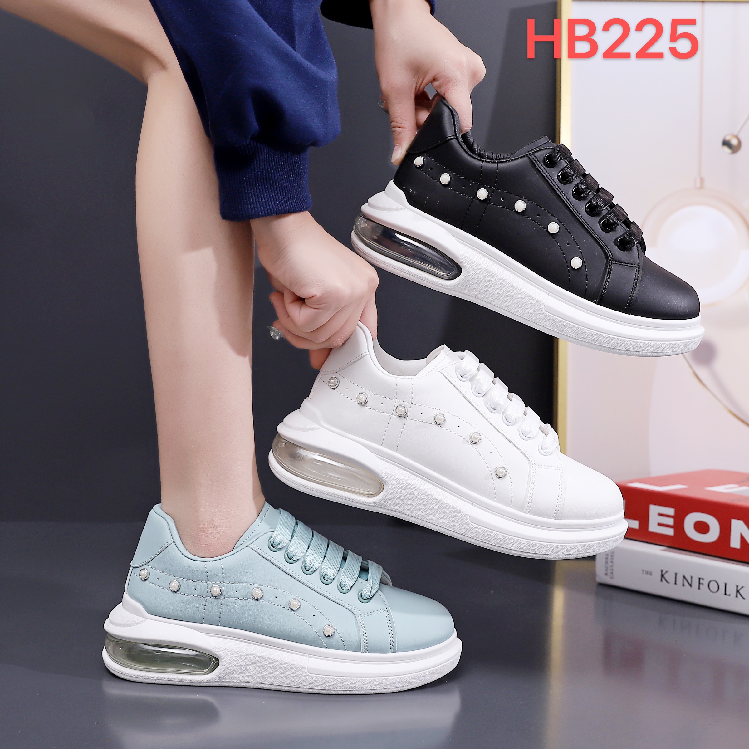 Women's 22