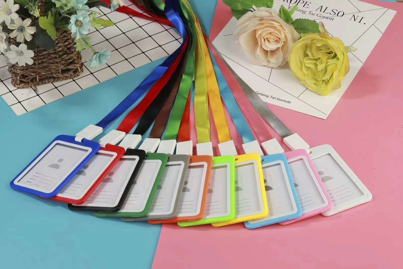 Id cards, ID card holders, student ID cards, name badges, name tags, office B2 hard rubber card holders, ID cards, exhibition certificates, various styles, welcome to purchase, student supplies, stationery supplies, office supplies detail image 1