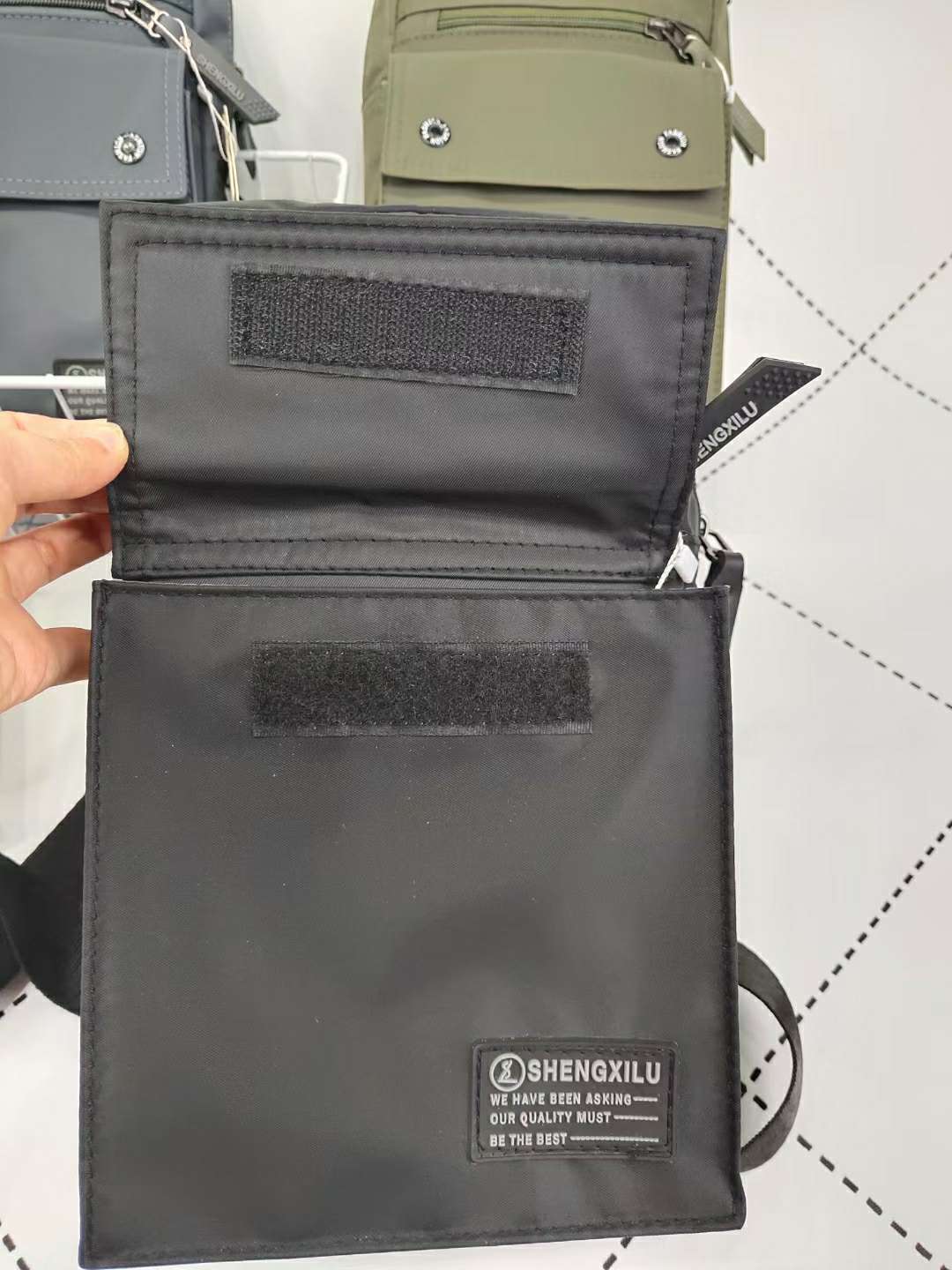 Cloth Bag Single Shoulder Crossbody Bag Business Bag Application Scenario