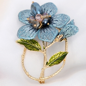 Brooch 781