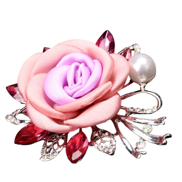 Brooch 770