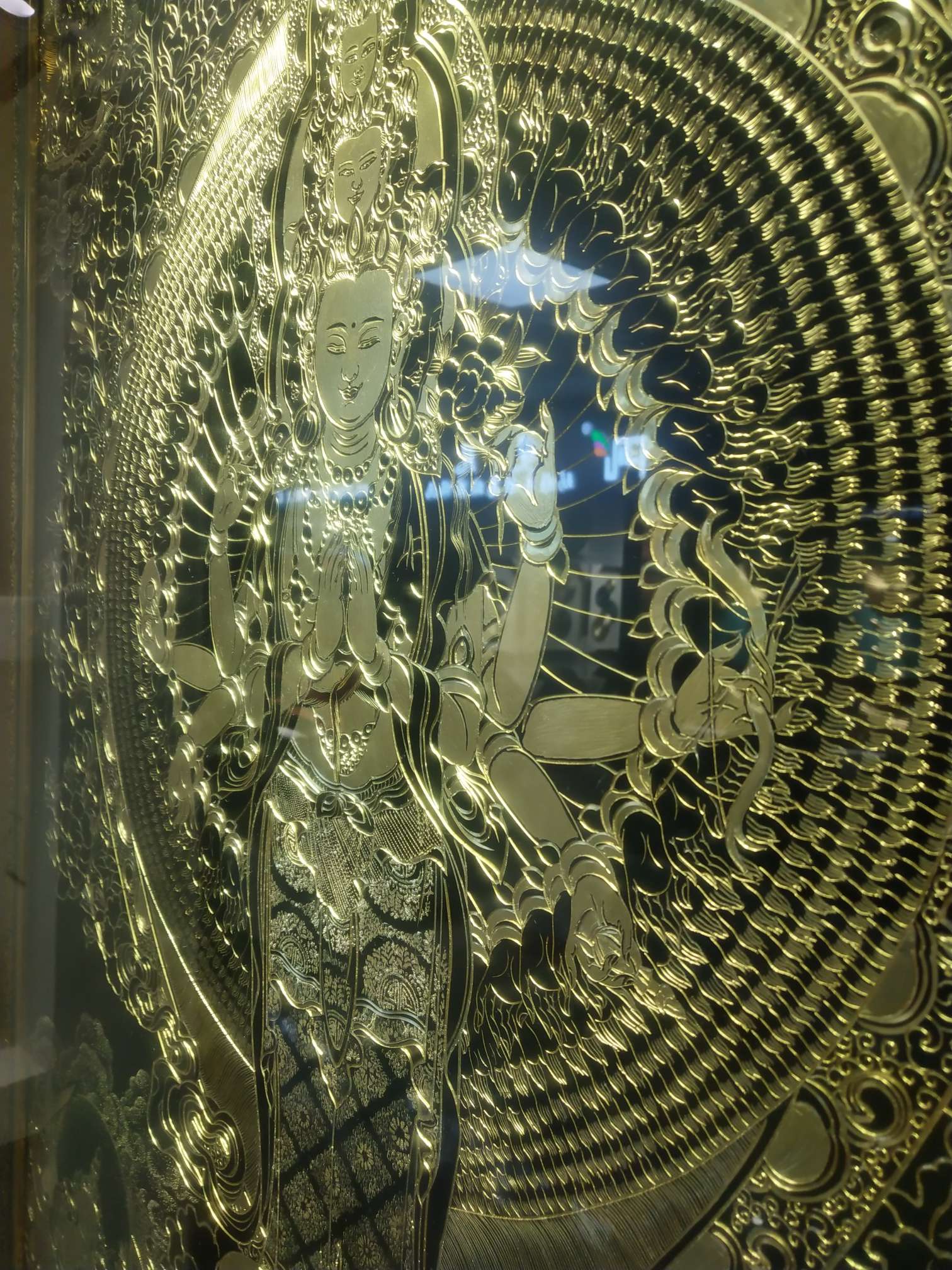Exhibition Of The Beauty Of New Bronze Carving Thangka Gold Carving Thousands Of Hands Avalokitesvara Bronze Carving Gold Painting Hand-Carved Specification drawing