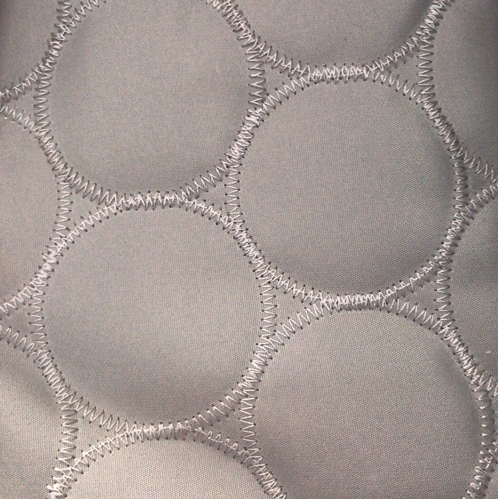 438