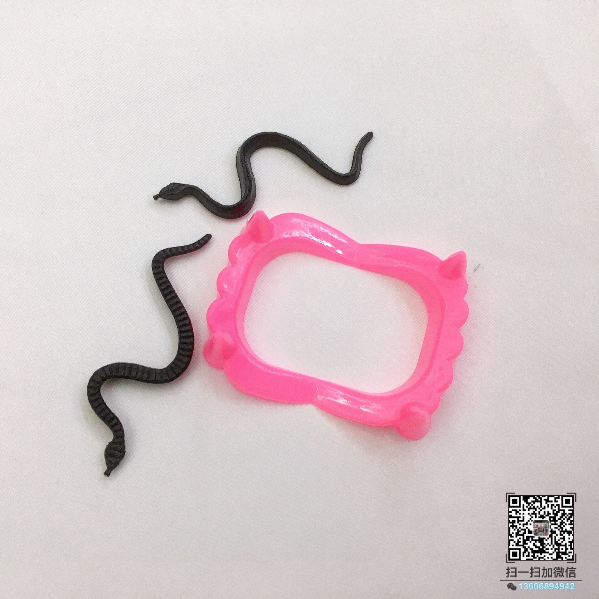 儿童塑料玩具万圣节道具配件整人玩具整蛊搞怪恶作剧假牙假动物昆虫玩具treat or trick 吓人搞怪恶作剧玩具系列 详情2