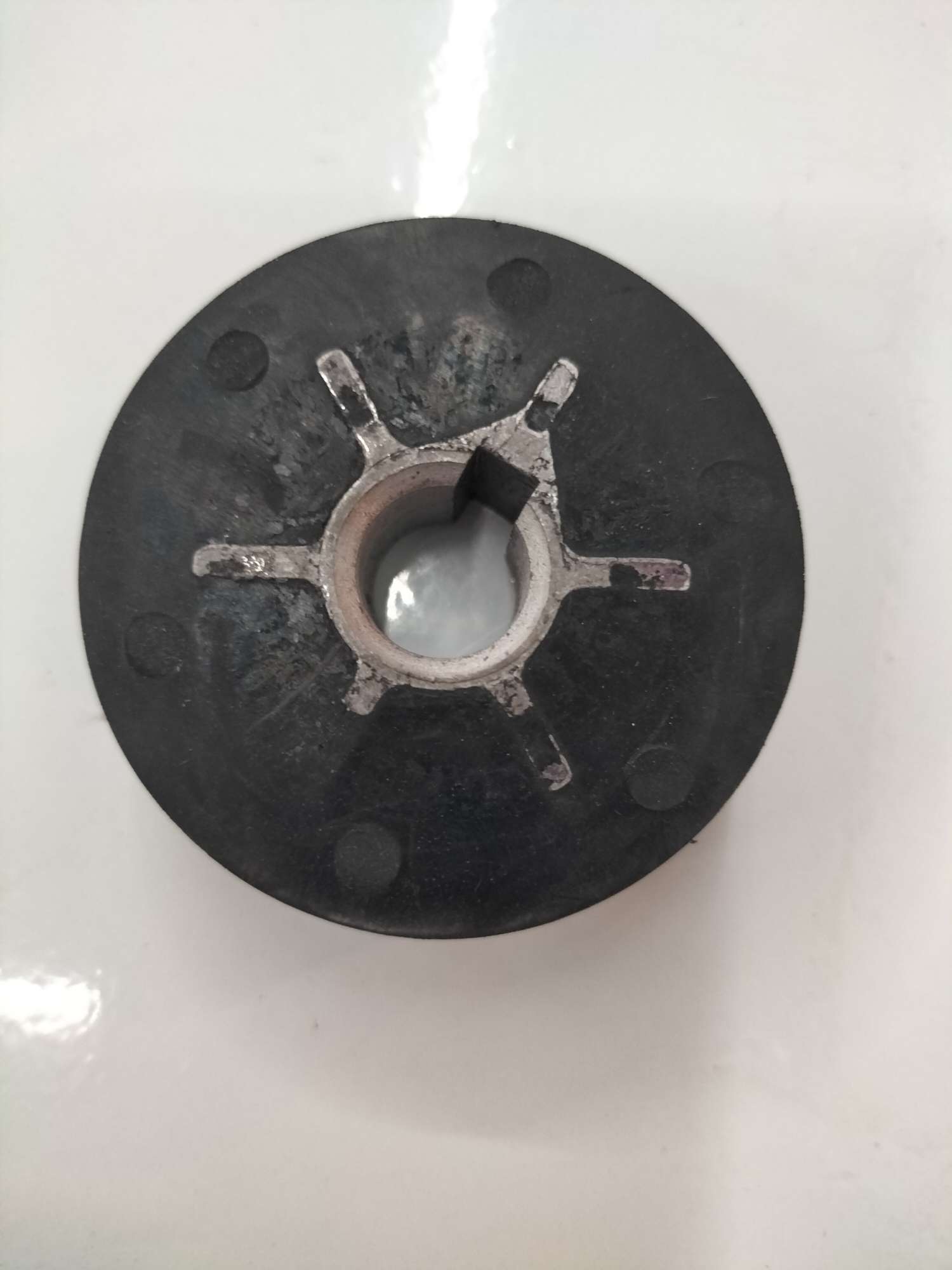 900 sealing machine black rubber wheel Application Scenario