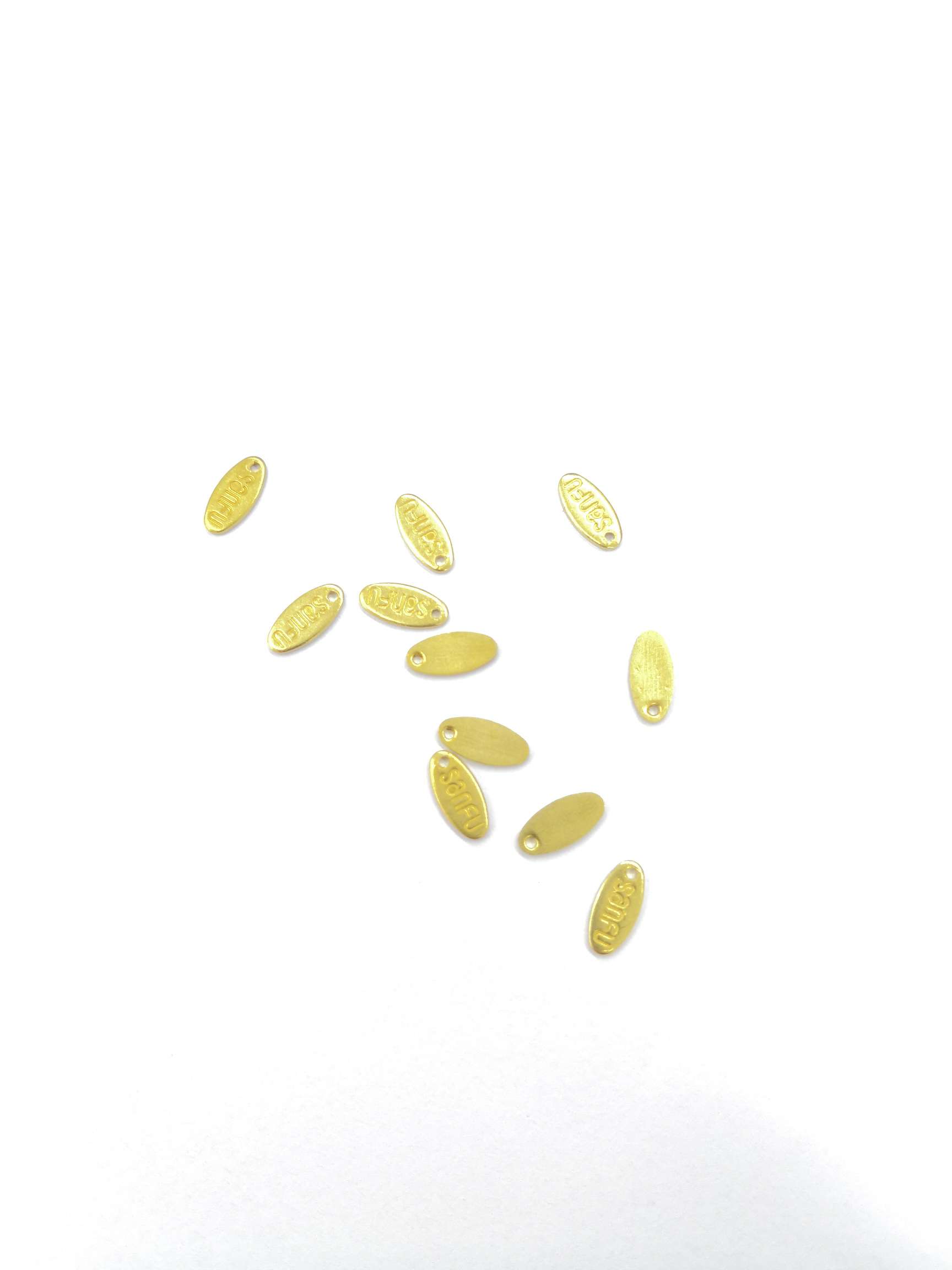 XH04744实心椭圆平面印字母一孔详情图1