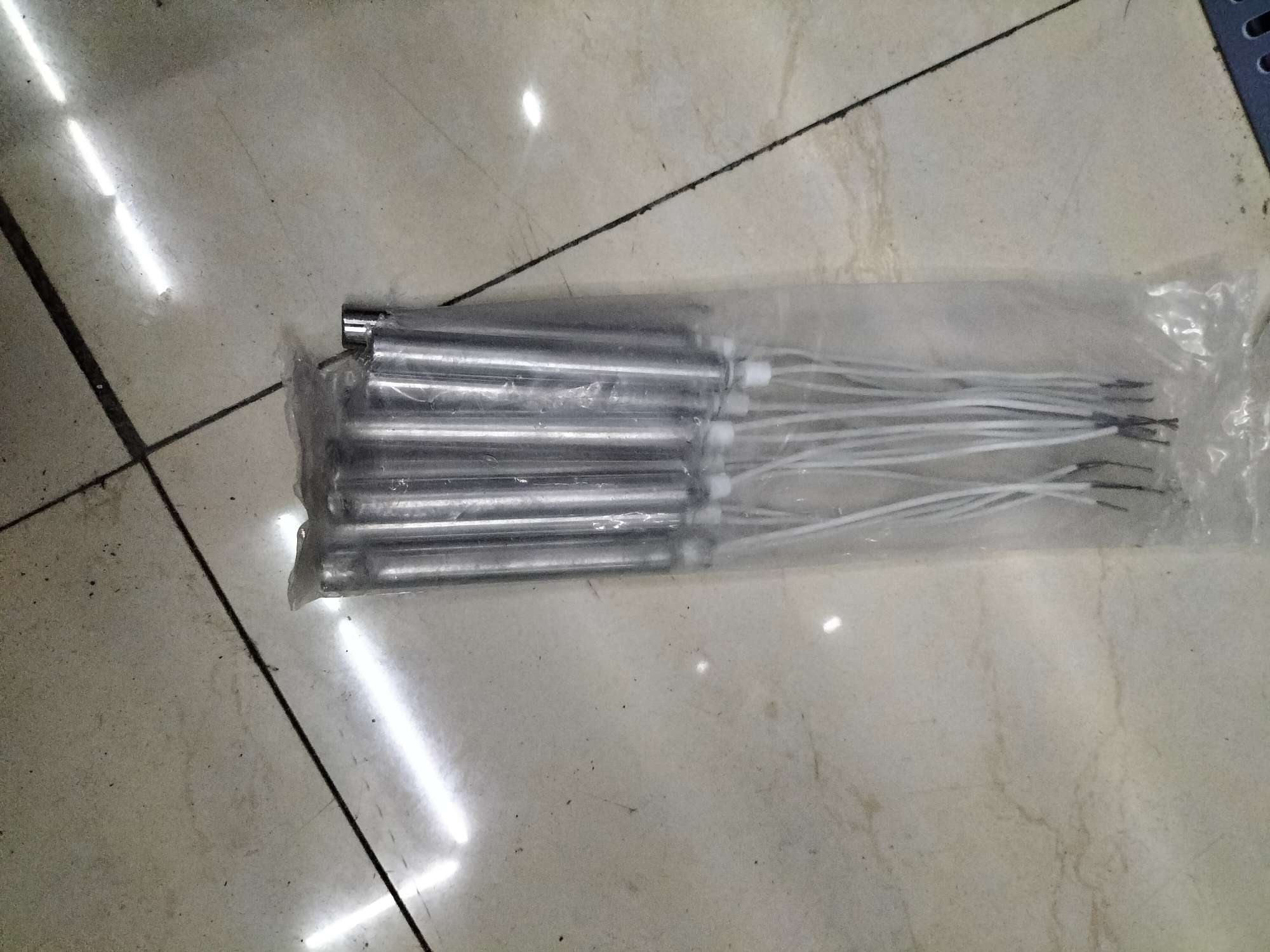 900 sealing machine electric heating tube detail image 4