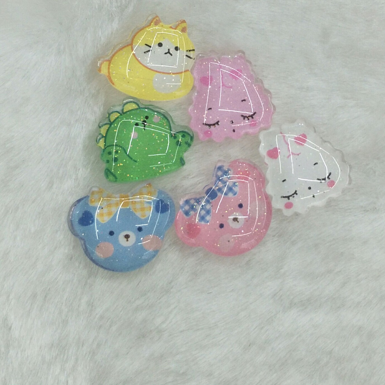 Butterfly Bud jewelry accessories are fresh and cute acrylic jewelry accessories for young girls