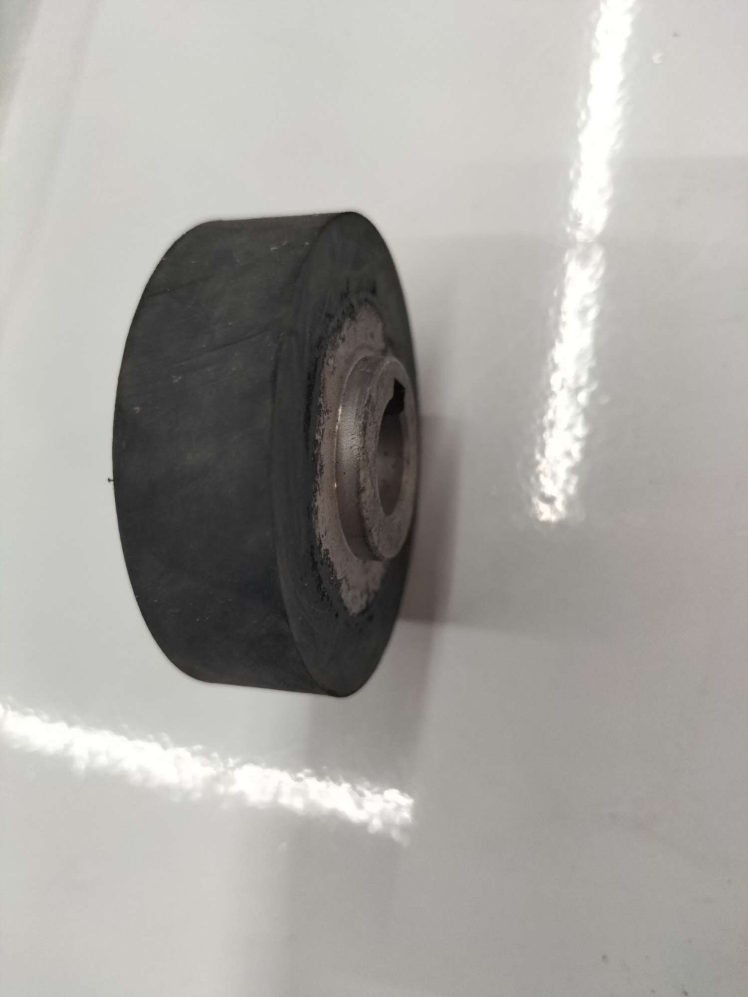 900 sealing machine black rubber wheel details Picture