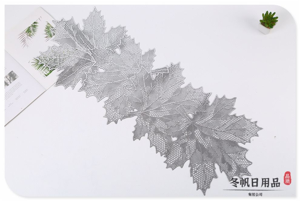 Light luxury pvc perforated placemats, anti-heat and anti-slip heat insulation pads, high-end thickened table MATS for home use, Western placemats, decorative pads detail image 2