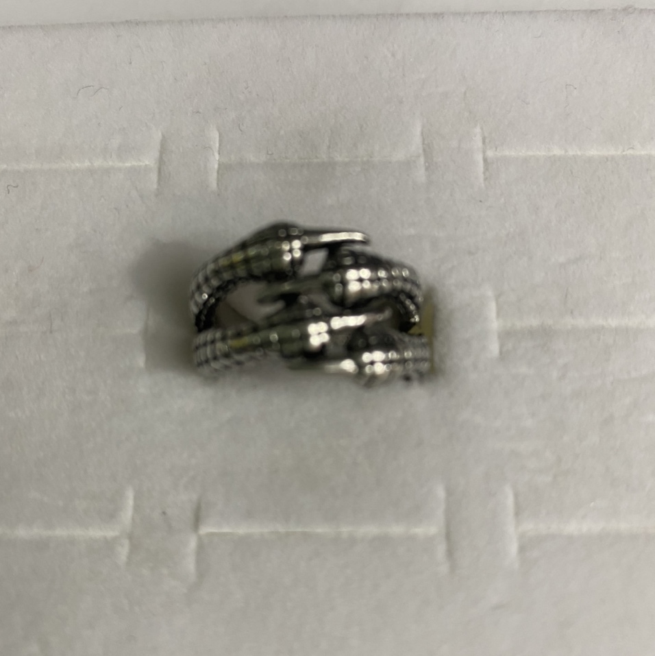 Electric antique silver color overbearing pirate skull popular fashion all-match ring for men and women 56