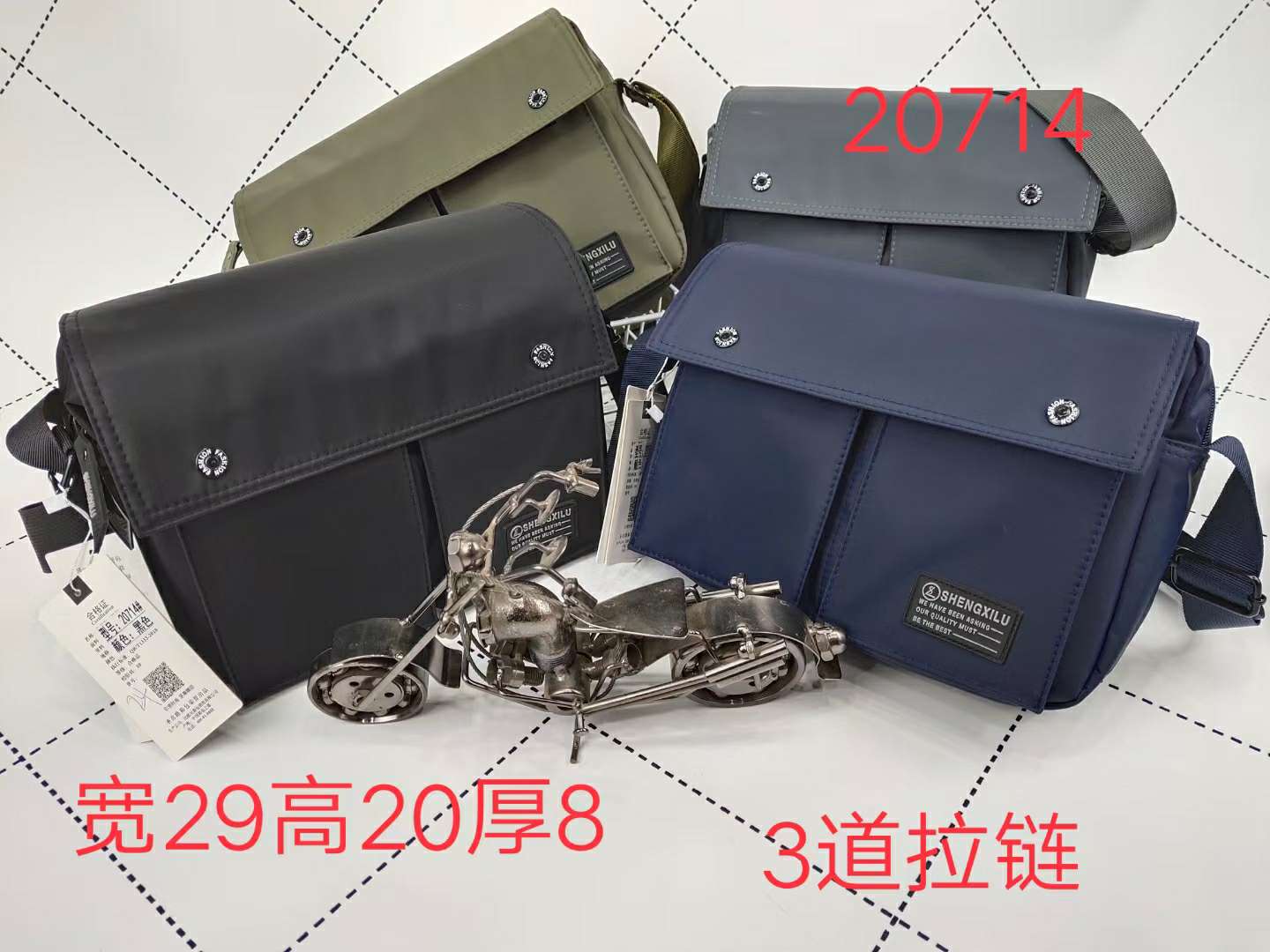 Waterproof Men's Shoulder Bag Crossbody Bag Cloth Bag Application Scenario
