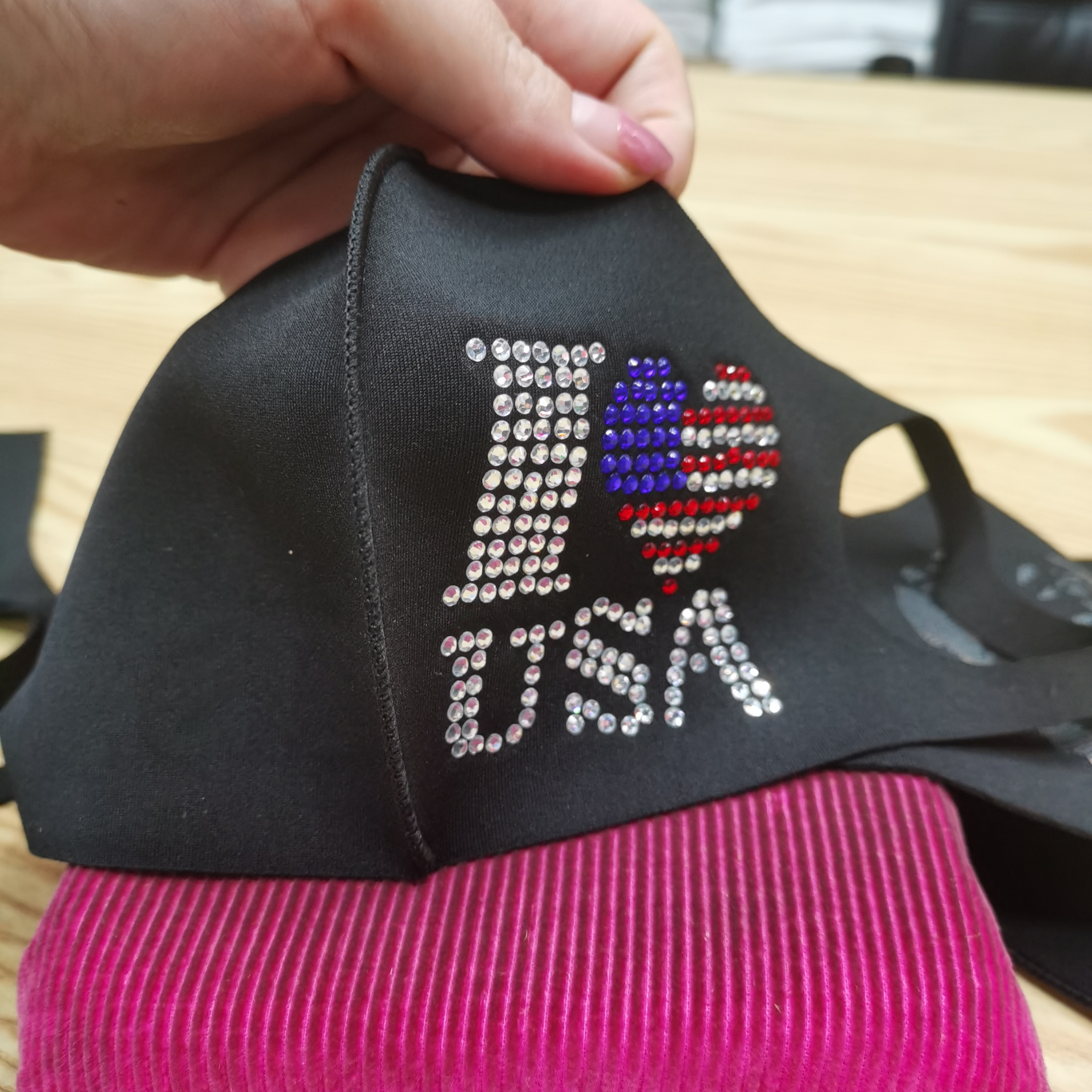 烫钻口罩图案-3