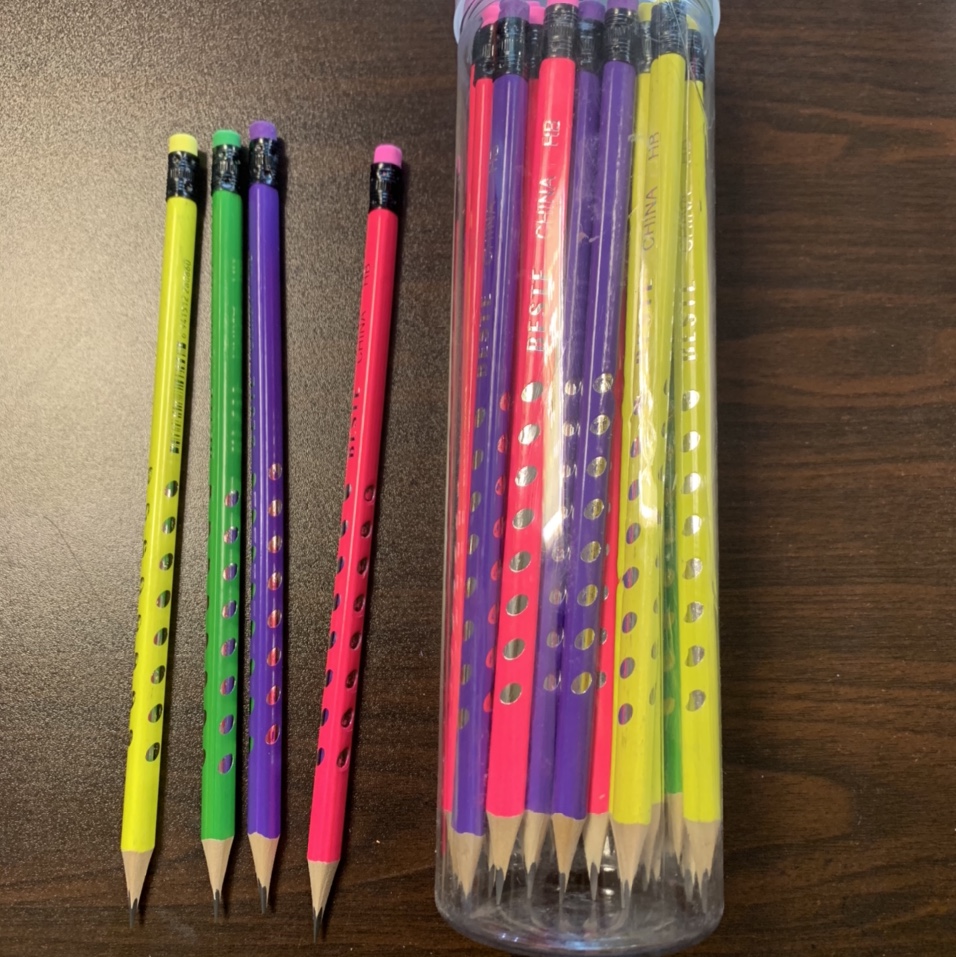 元杆转印12色彩铅套装儿童美术绘图画画涂鸦填色鲜艳彩色铅笔批发