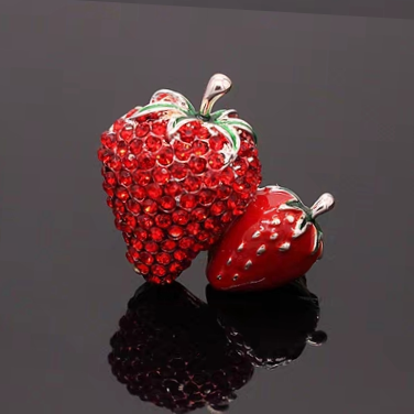 Brooch 725