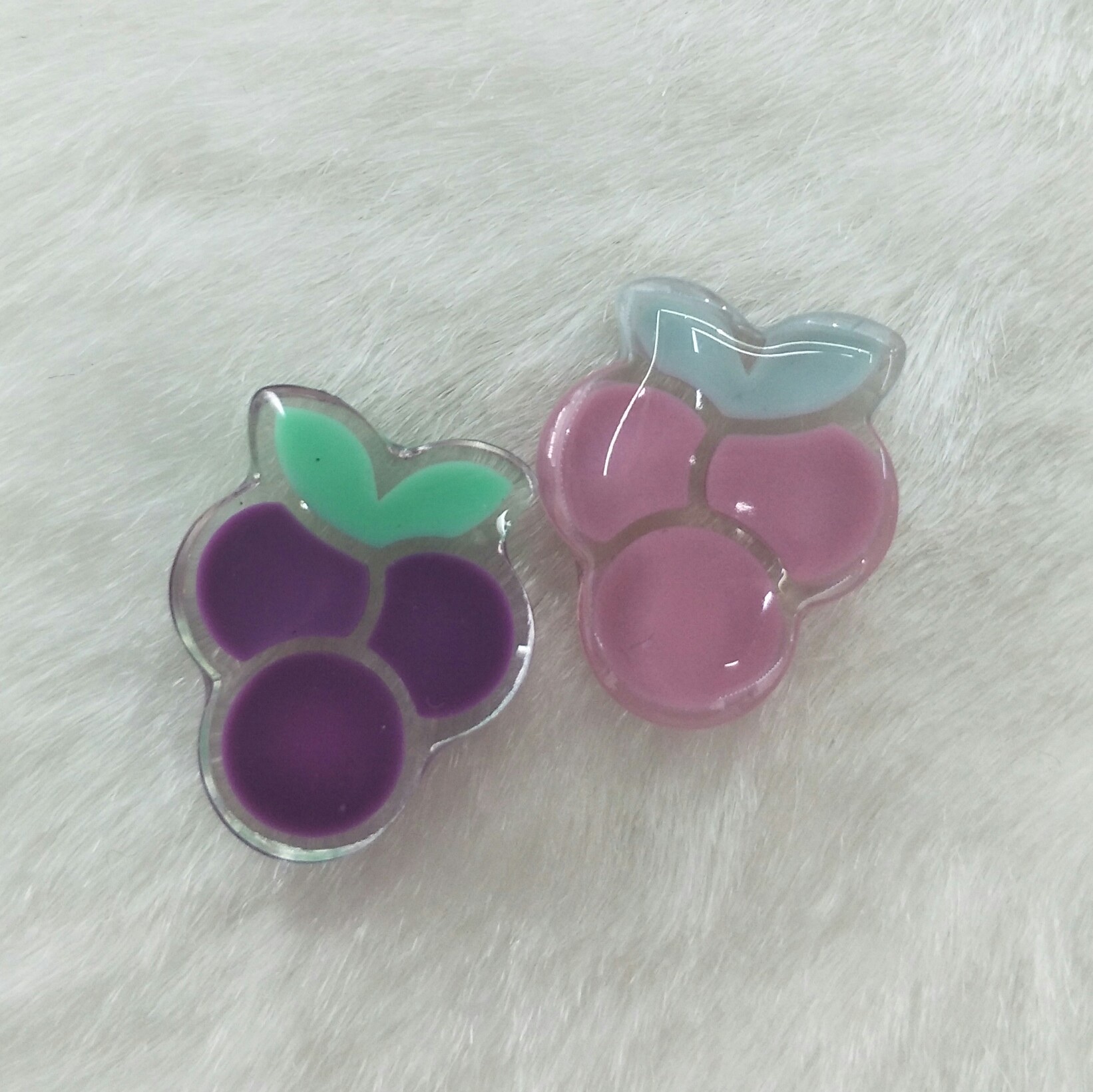 Butterfly's cute and fresh fruit accessories for young girls detail image 4