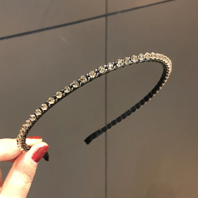 FLY1748 2022 New Style Fine Edge Baroque rhindiamond headband, retro style fine headband for washing face, Korean style headwear and hair accessory wholesale pic 1