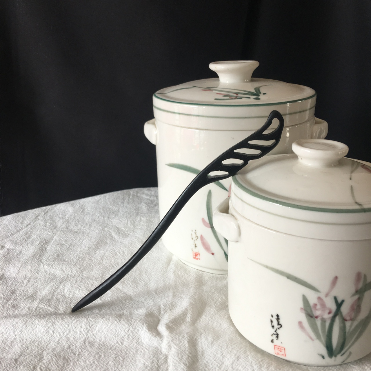 Handcrafted classical Chinese-style hairpins, ebony hairpins, accessories, hairpins and headwear, versatile