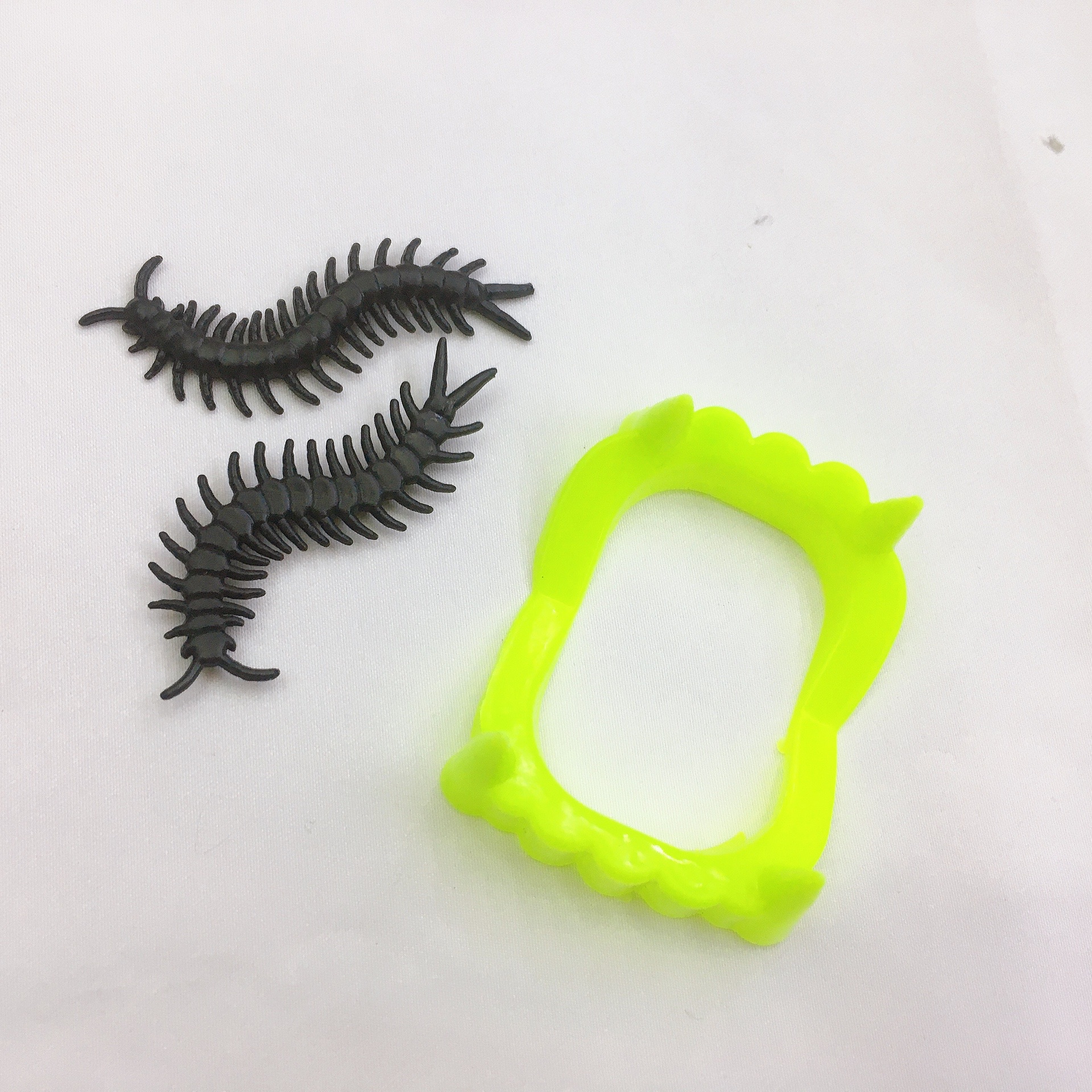 万圣节玩具/整蛊玩具/搞怪假牙白底实物图