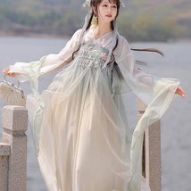 2021新款复古风仙女裙两件套时尚新潮温柔风法式连衣裙设计感气质高端