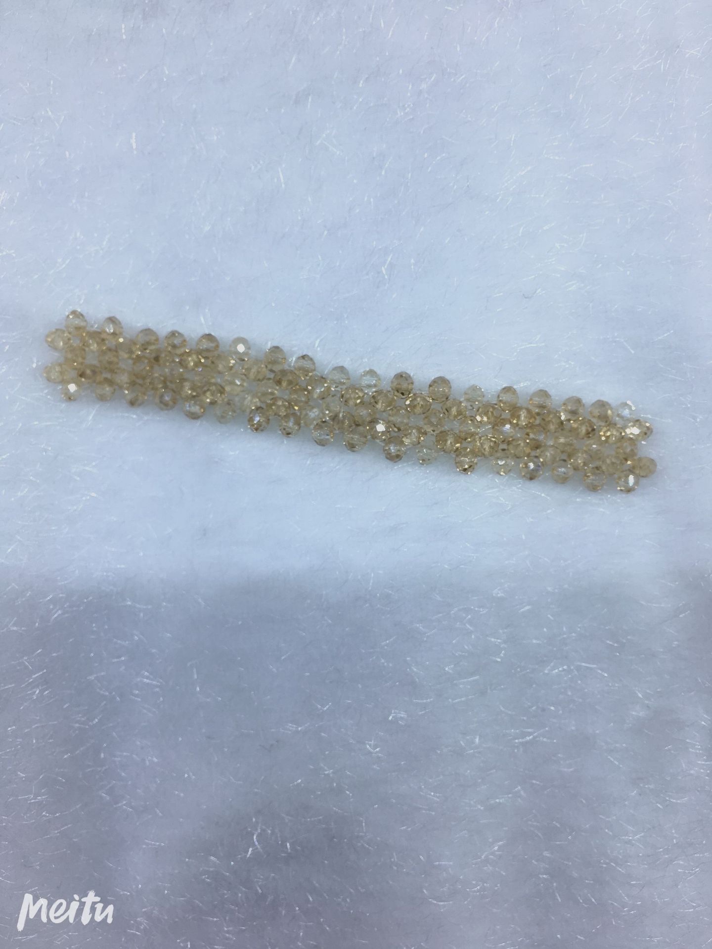 DIY hand-stitched fabric, pearl and crystal accessories, cuffs and collars, hat accessories, shoes, clothing and headwear accessories details Picture