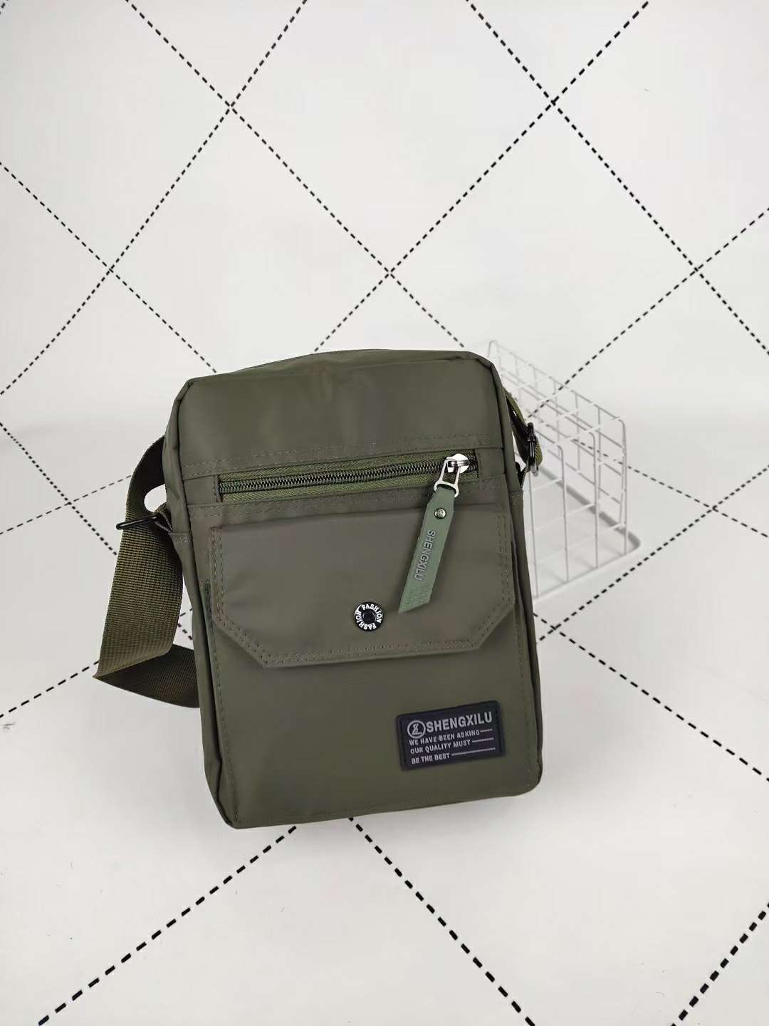 Men's Shoulder Bag Crossbody Bag details Picture