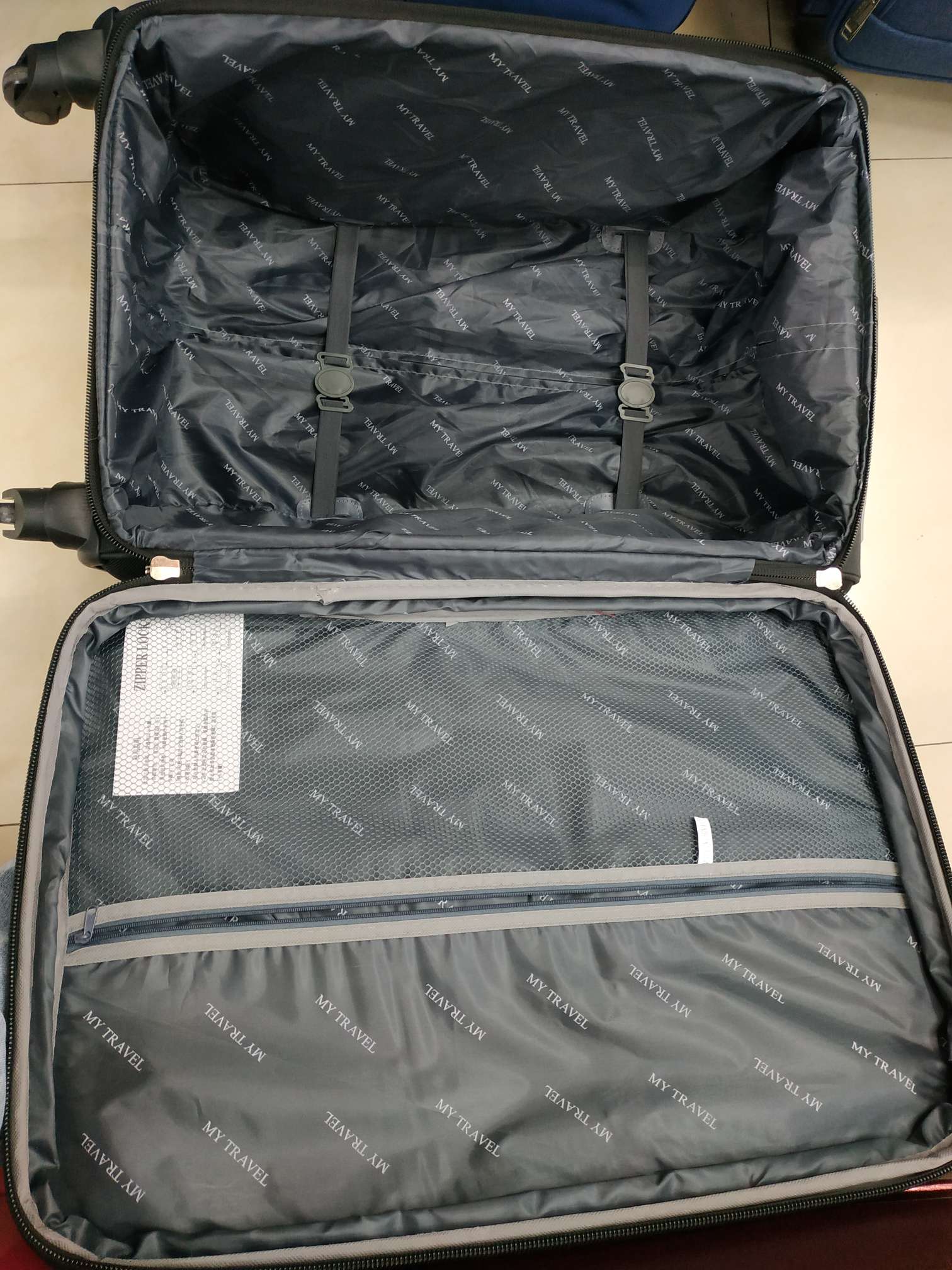 F703 Four-Piece Suitcase Cloth Suitcase Suitcase Code Box Application Scenario