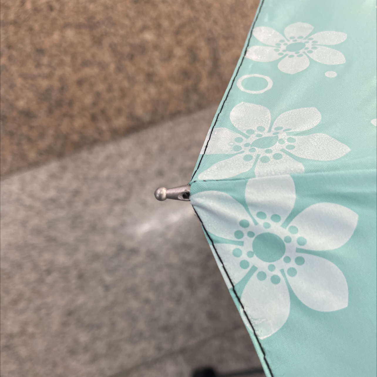 مظلة سيدة محمية من الشمس Item Picture