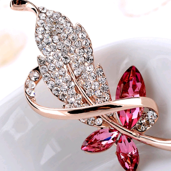 Brooch 786