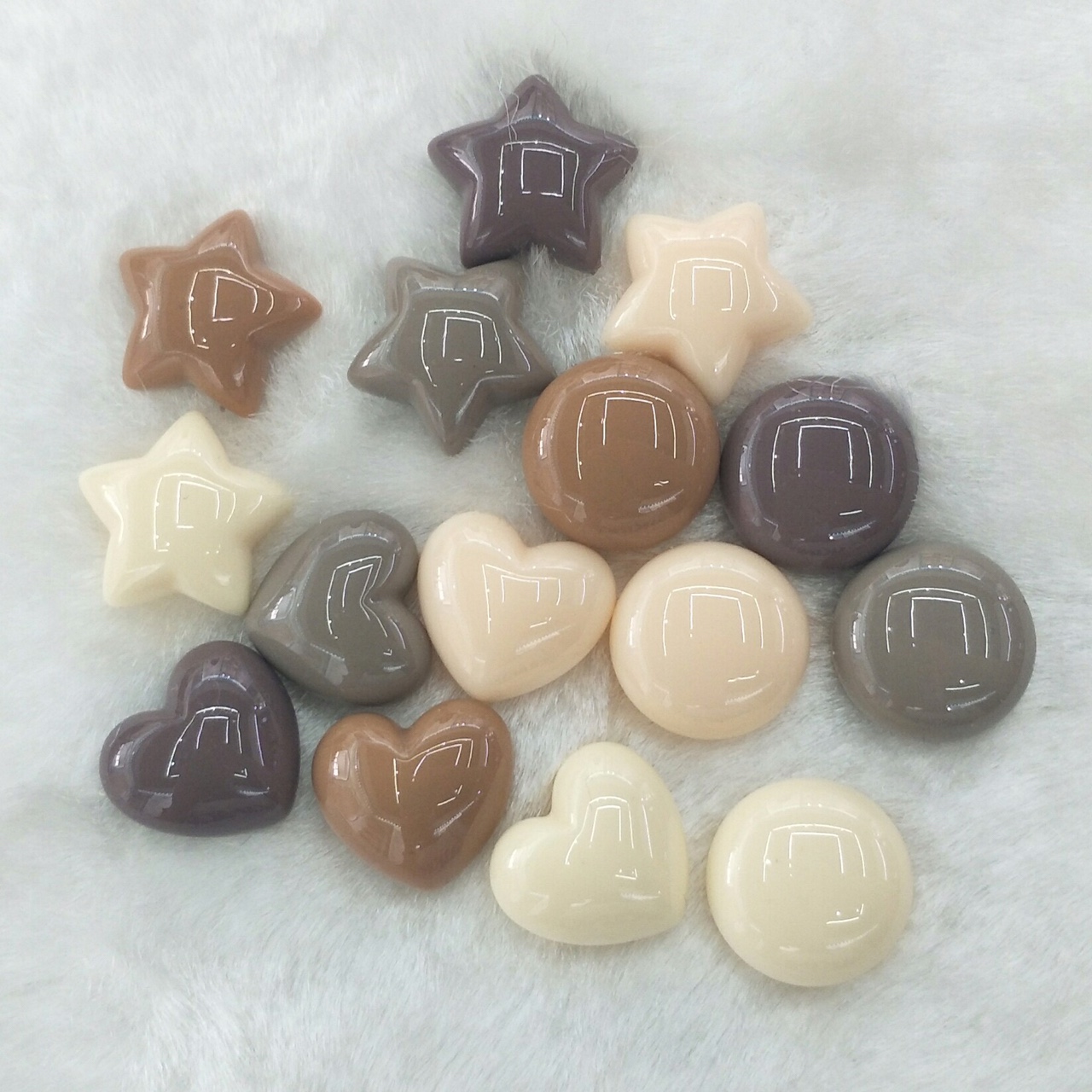 Epoxy resin ab glue jewelry accessories are popular in autumn and winter. Milk tea-colored butterfly flower jewelry accessories