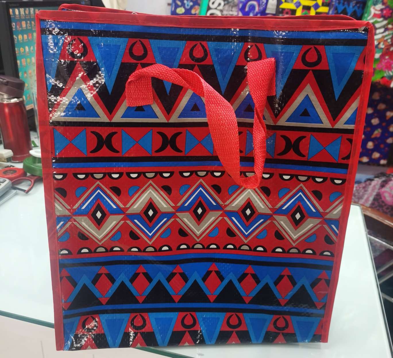 15 Woven bag factory direct sales, various patterns, moving clothes packing bags, quilt storage bags, waterproof and moisture-proof luggage bags, large moving bags... The flower shape can be chosen freely. Application Scenario