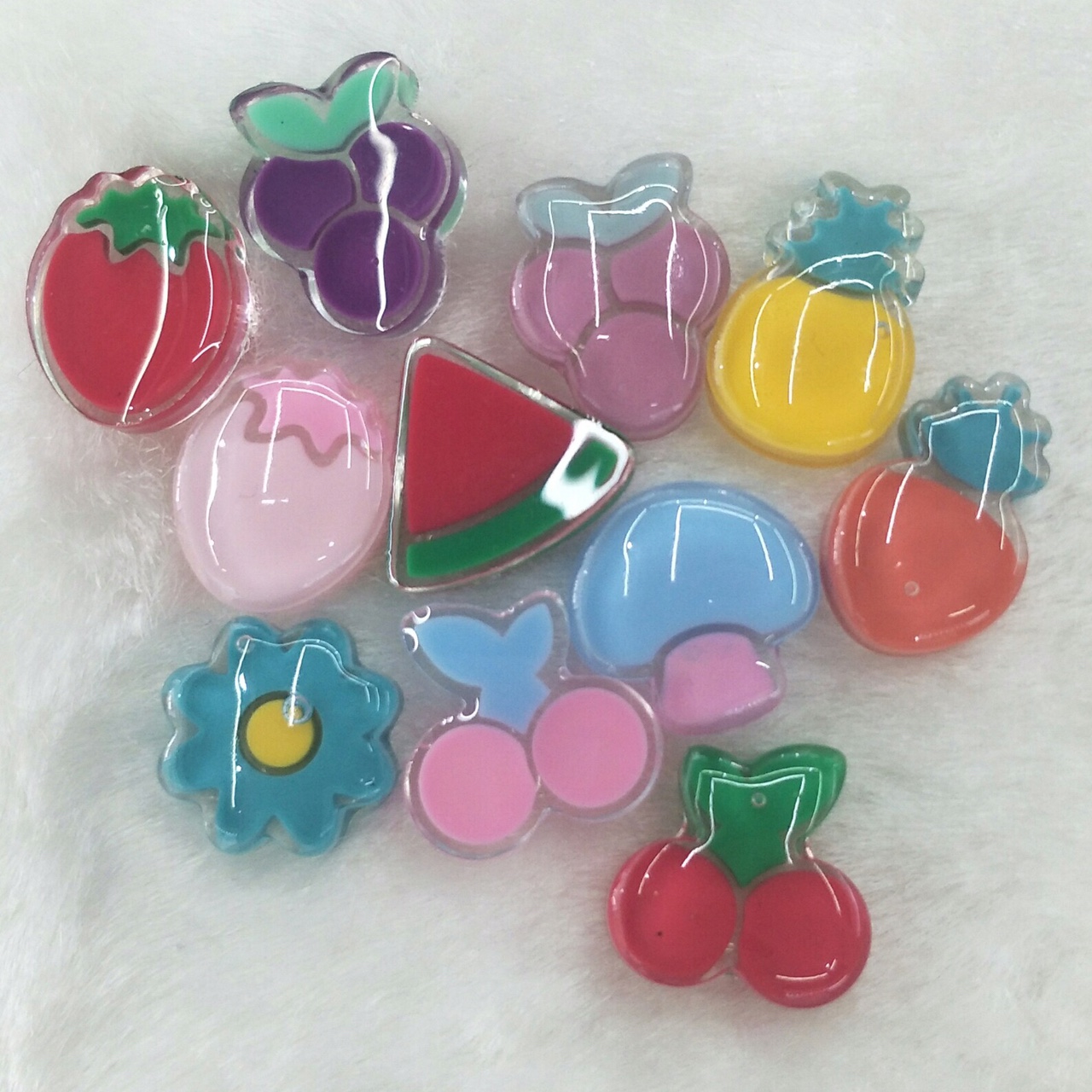 Butterfly's cute and fresh fruit accessories for young girls