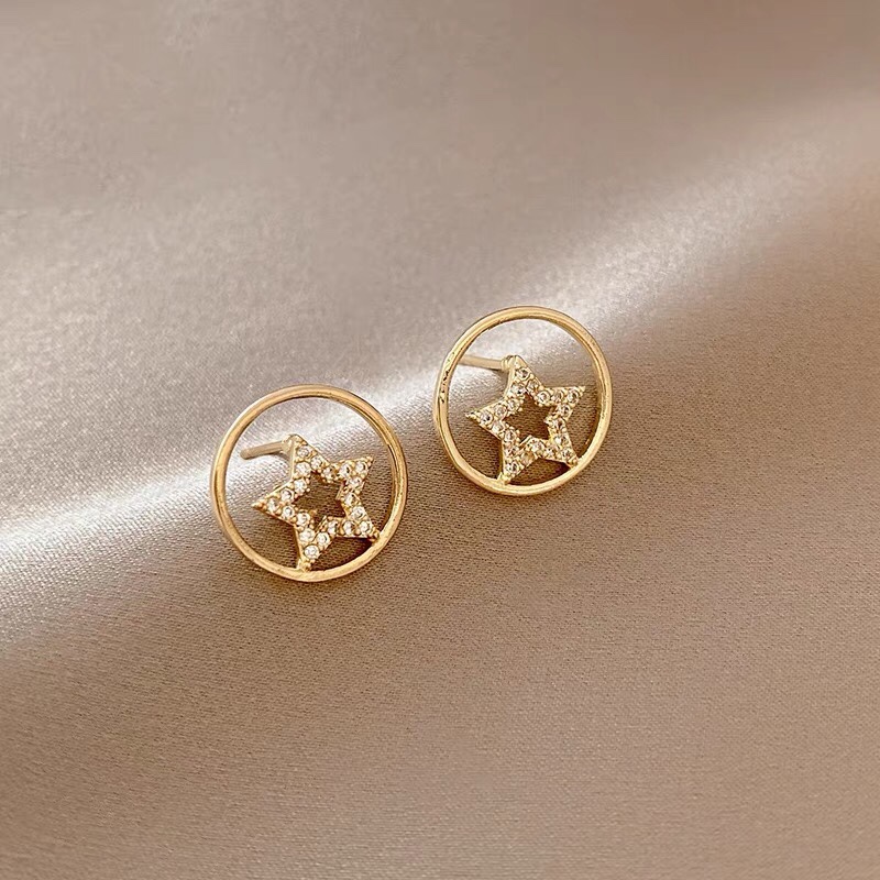 Round five star full diamond shining ✨ elegant atmosphere stud earrings