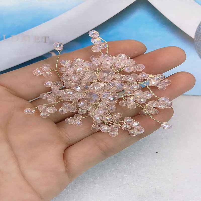 Wholesale of new clothing headscarf accessories, copper wire brooches, hair flowers, hair ornaments, crystal beaded flower plates are available detail image 2