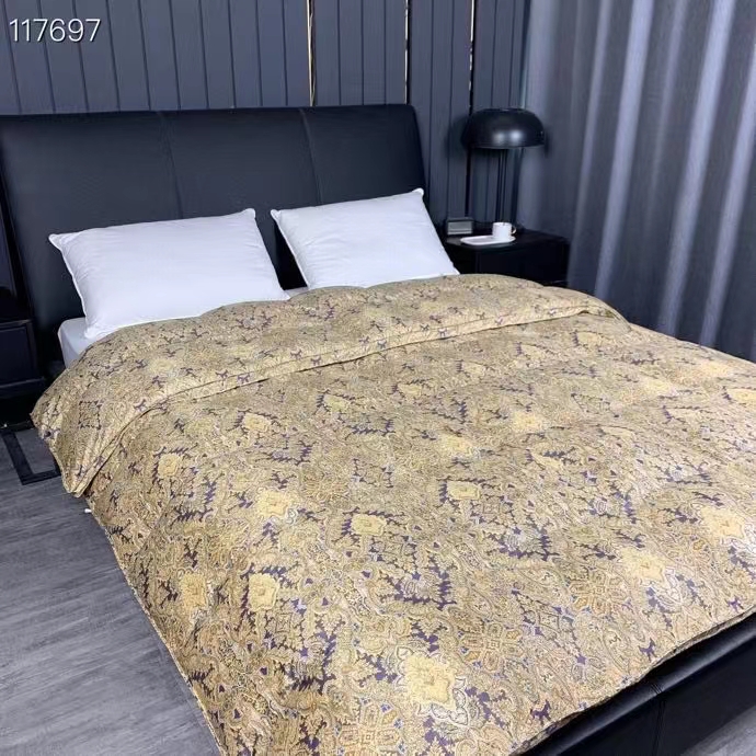 Down quilt