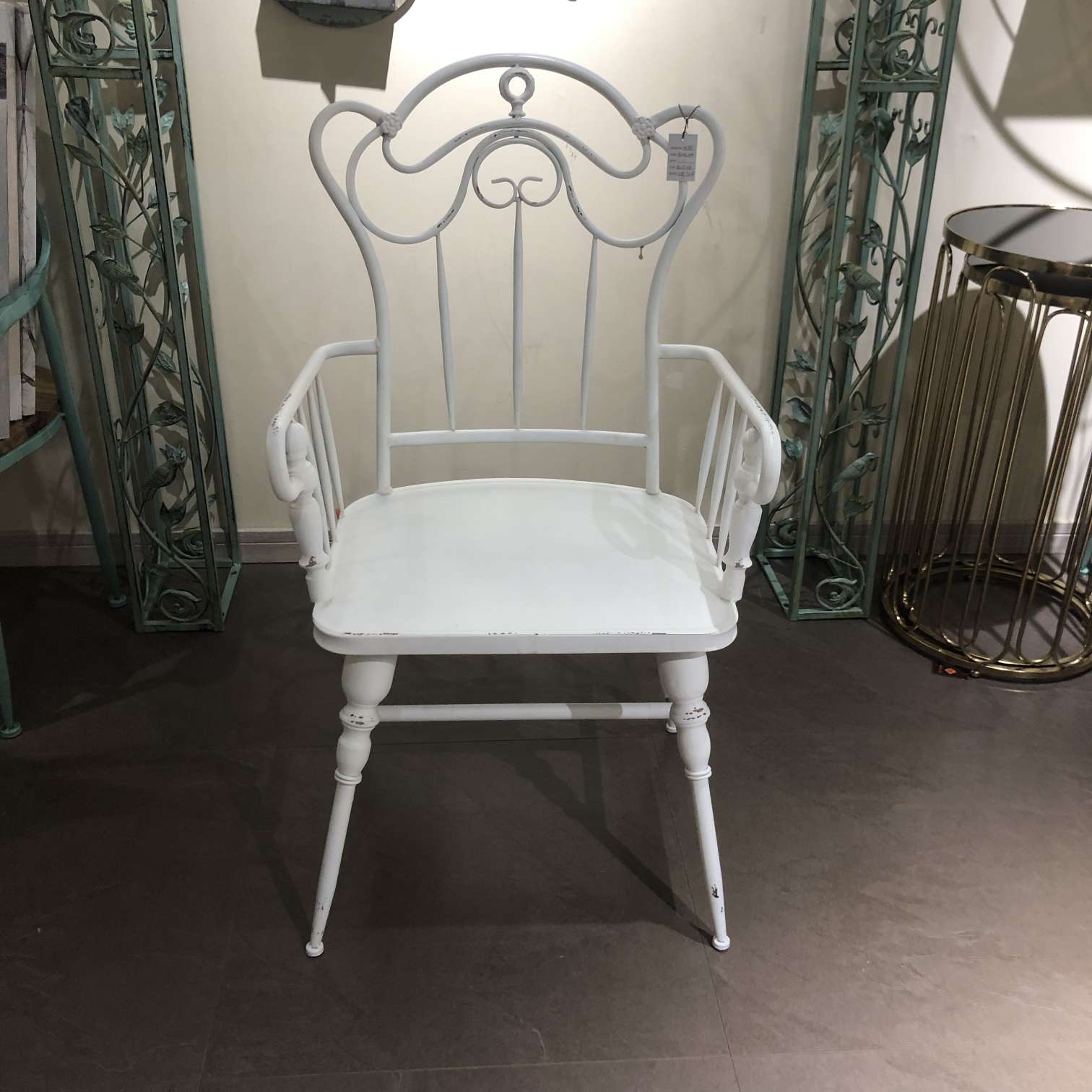 European-style white single chair, park outdoor single chair, ironwork community single chair, courtyard outdoor single chair, leisure chair Specification image