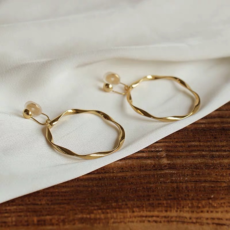Large circle earrings, no ear piercings, circular earrings to show off the face, small circle earrings for elegant women, summer style, Jieya steel jewelry details Picture