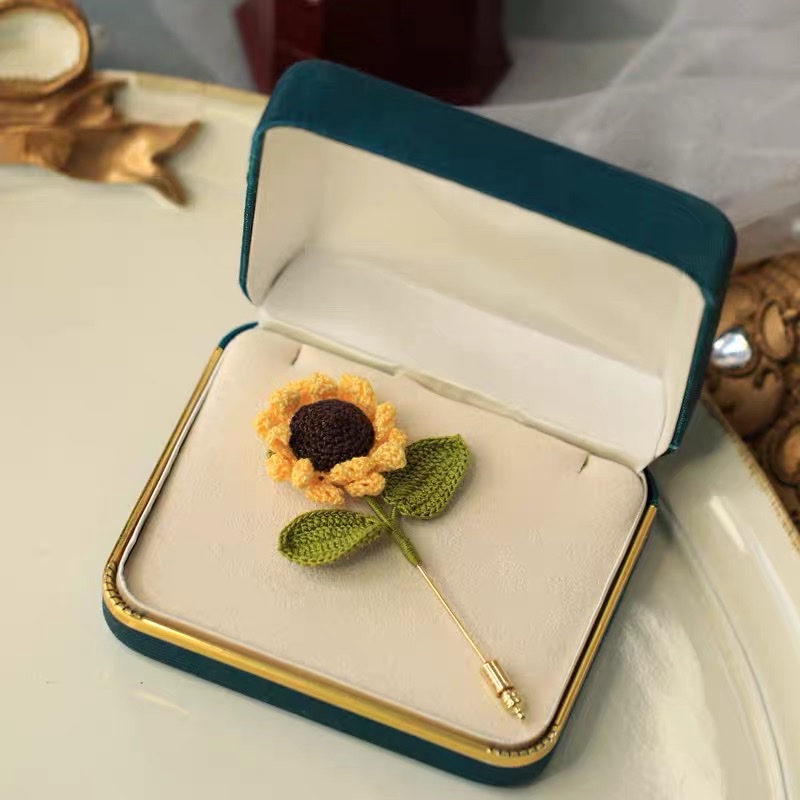 A versatile sunflower flower original design hand-woven pin Application Scenario