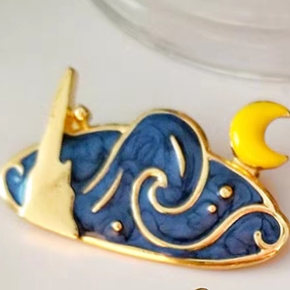 Brooch 883