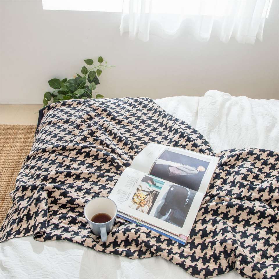 Nordic summer blanket with a checkered knitted cover, nap blanket, sofa cover, shooting blanket, 150*200cm detail image 8
