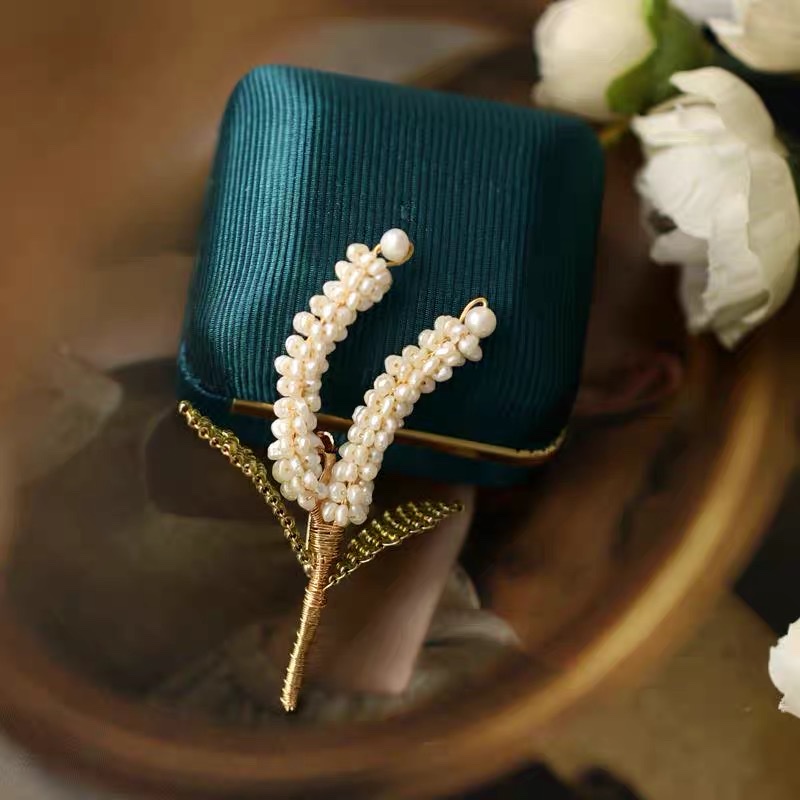 New classic wheat ear brooch, luxurious, fashionable and trendy, the same style as the Internet celebrity Application Scenario