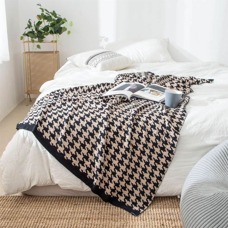 Nordic summer blanket with a checkered knitted cover, nap blanket, sofa cover, shooting blanket, 150*200cm detail image 5