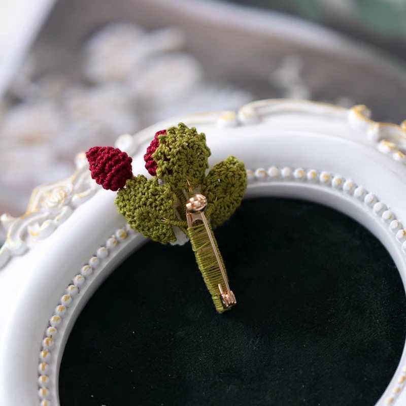 New hand-woven multicolor flower brooches from Dongdaemun, South Korea for autumn and winter Item Picture