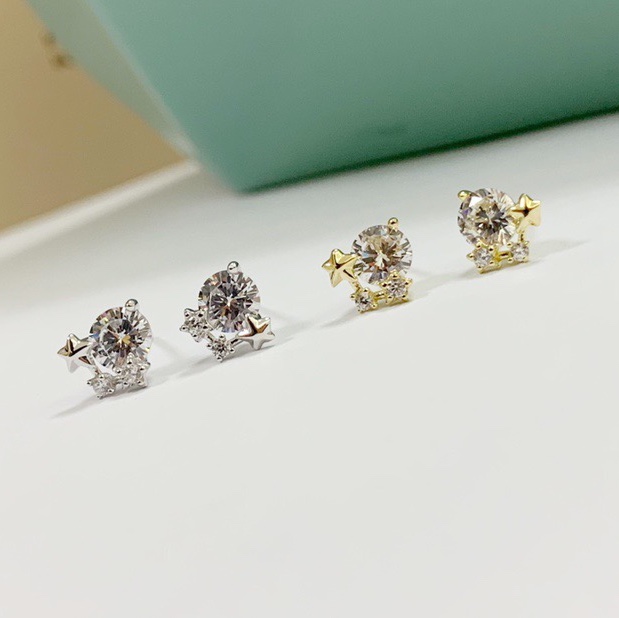 Zircon earrings
